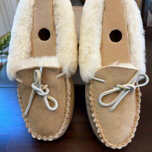 L.L.Bean Wicked Good Lamb Moccasins Women's size 9M Natural Tan Color New w/ Box